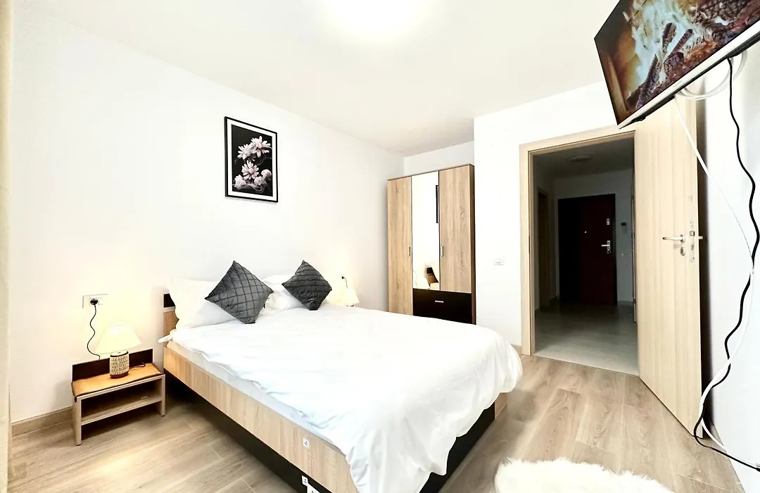 Urban Plaza Astra - Rise Private Apartments & Suites-1