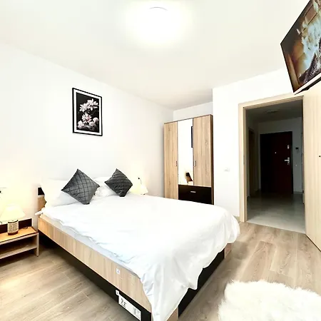 Urban Plaza Astra - Rise Private Apartments & Suites-2