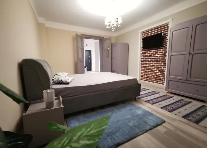 Hhh Sforii Residence